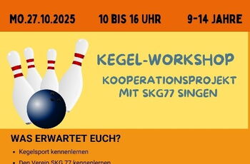 Aushang in orange mit Bild von Kugel und Kegeln mit Informationen zum Angebot